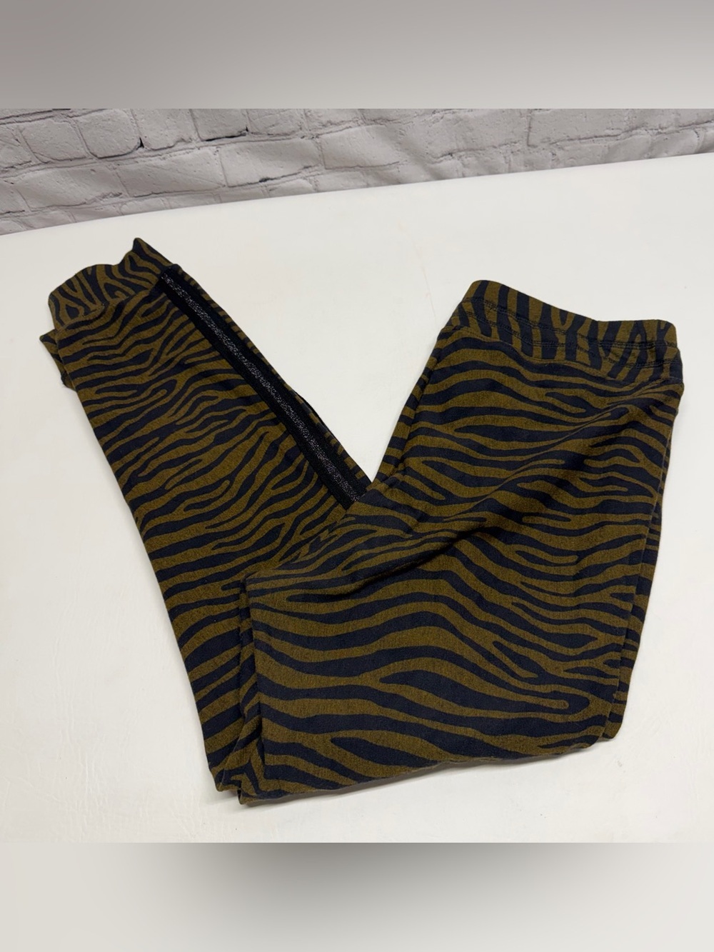 JW Johnny Was  Zebra-Print Stretch pants  size M